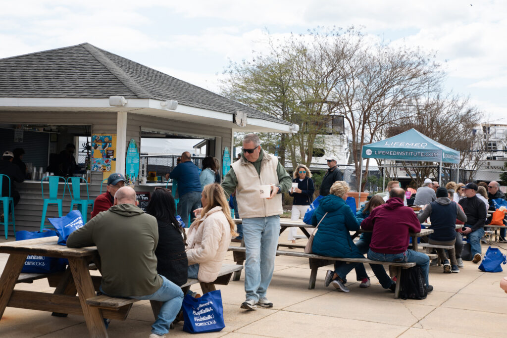 Lazy Mermaid Pool Bar - Athena Arnold Photography