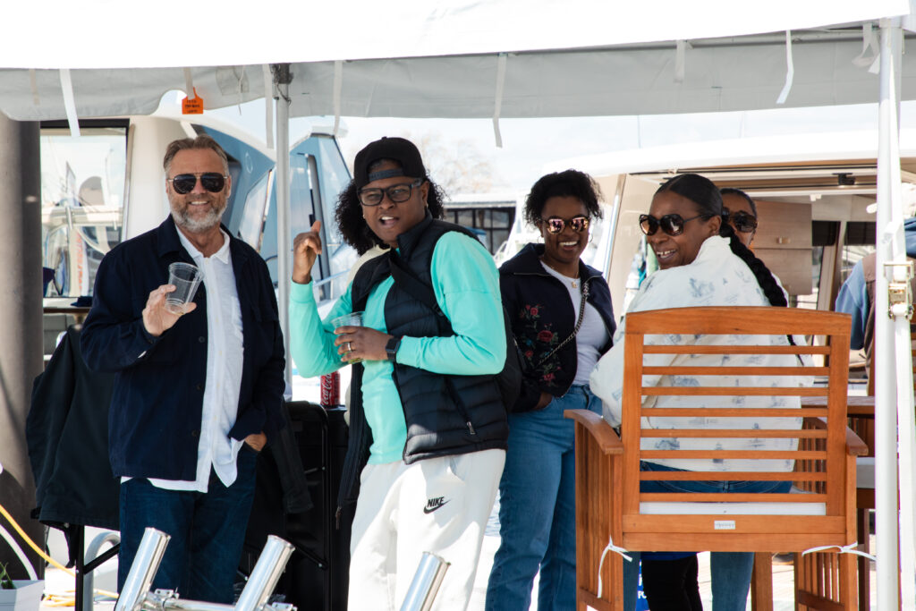 Attendees Kicking Back - Athena Arnold Photography