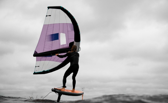 Wing boarder on a hydrofoil