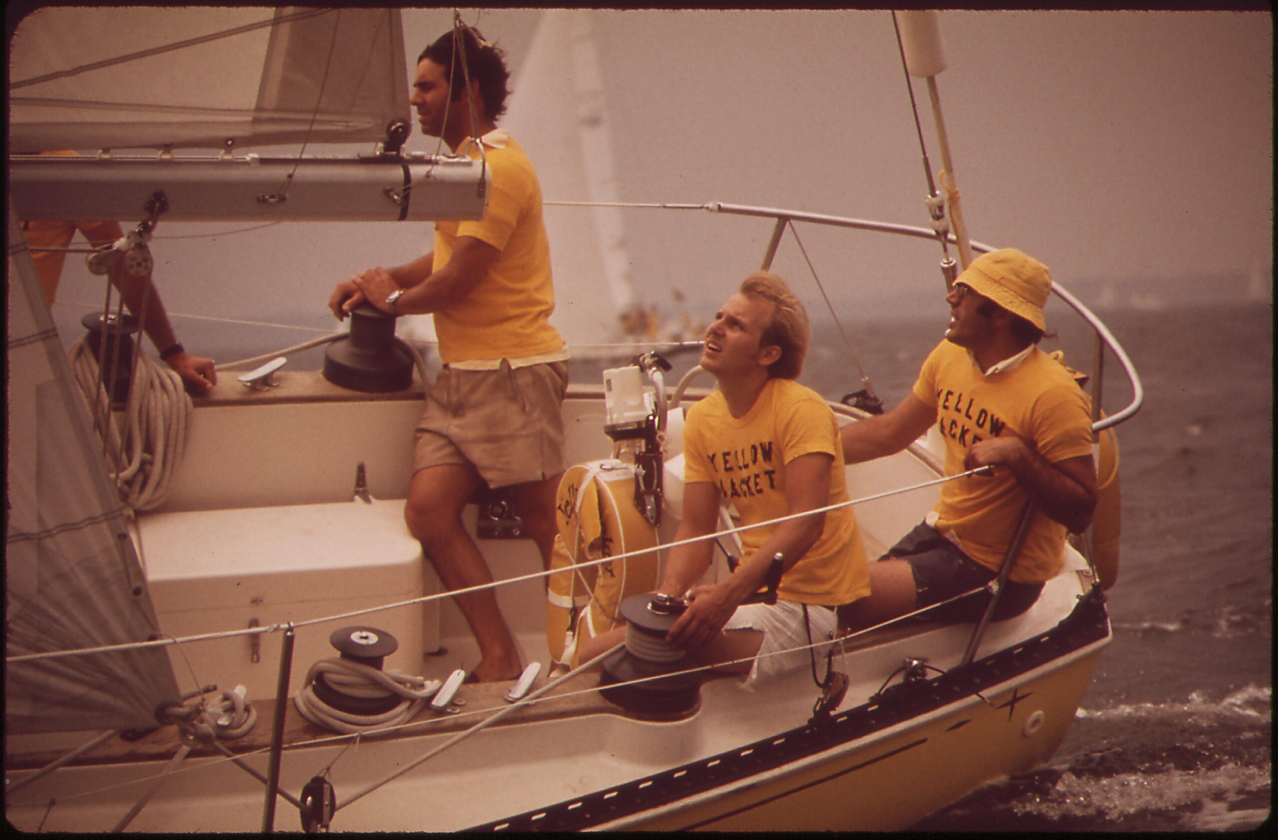 Annapolis Boat Shows Reconnects College Sailing Community